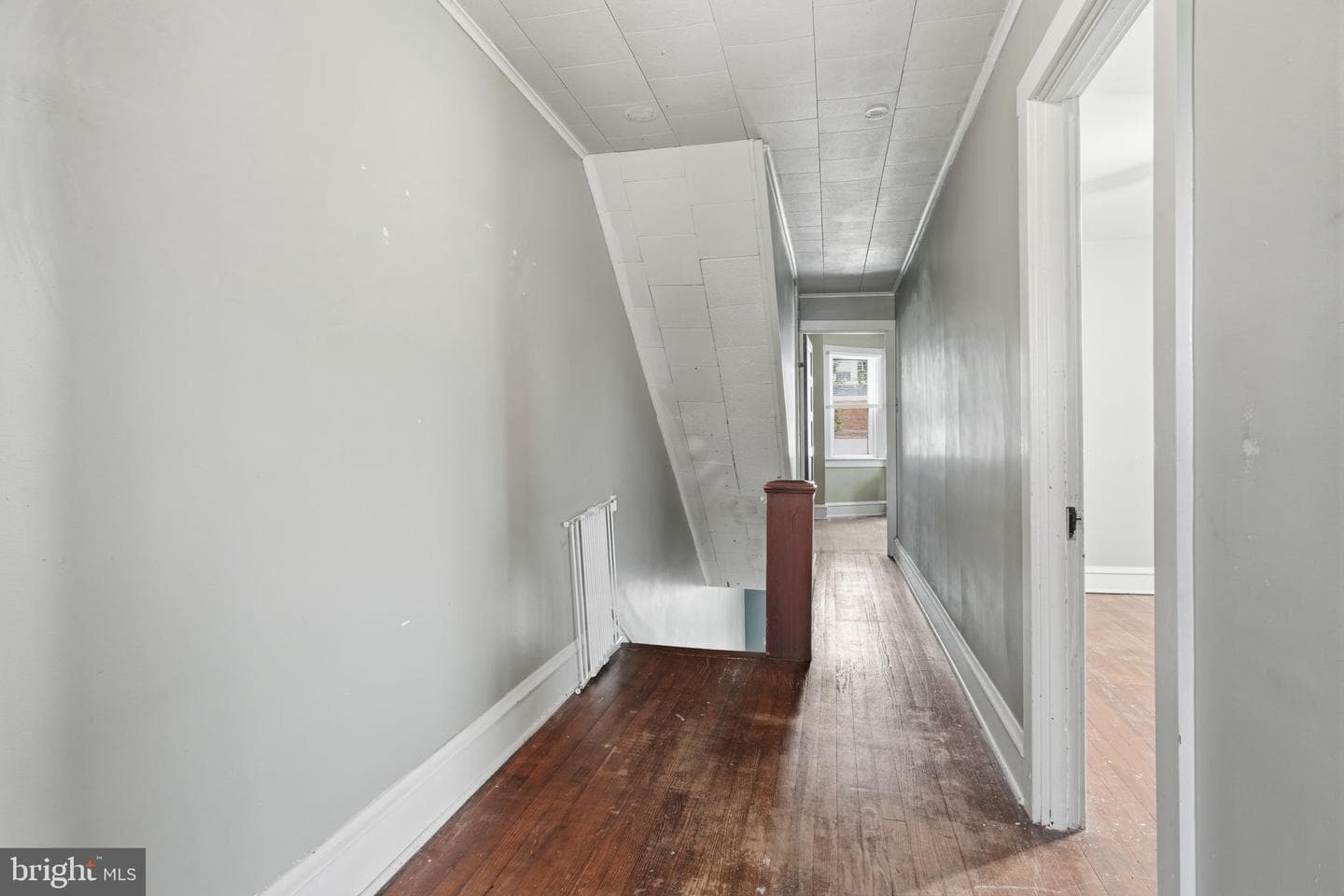107 E Main Street photo 16