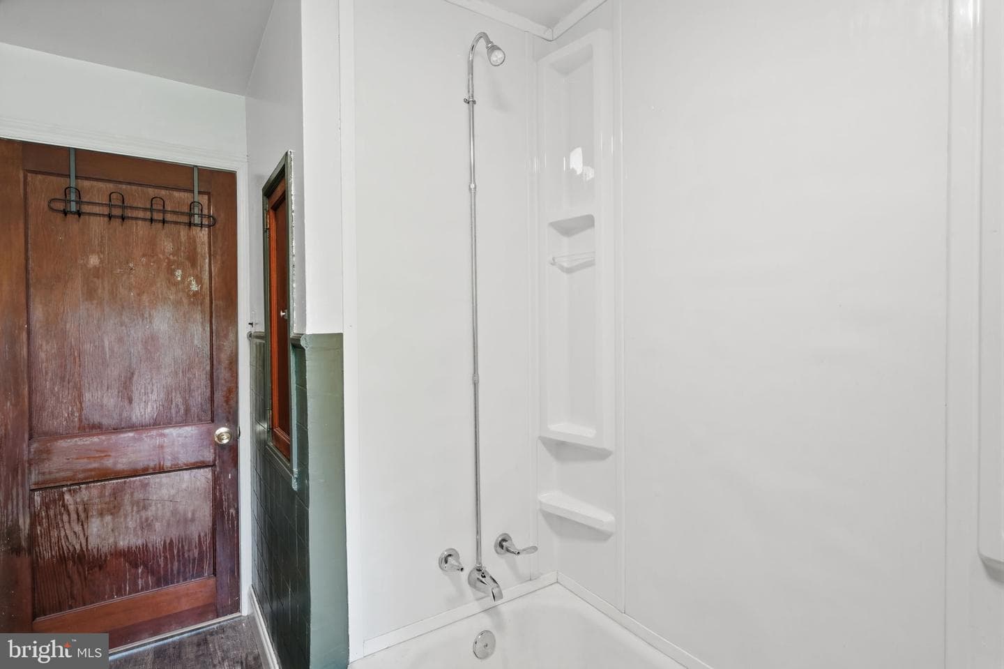 107 E Main Street photo 36
