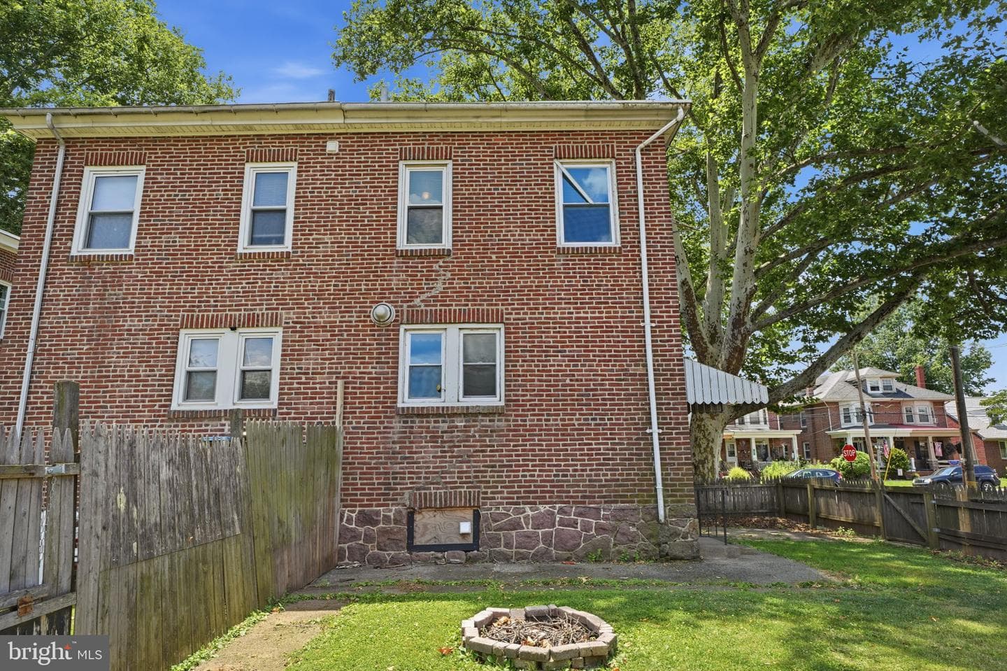 107 E Main Street photo 50