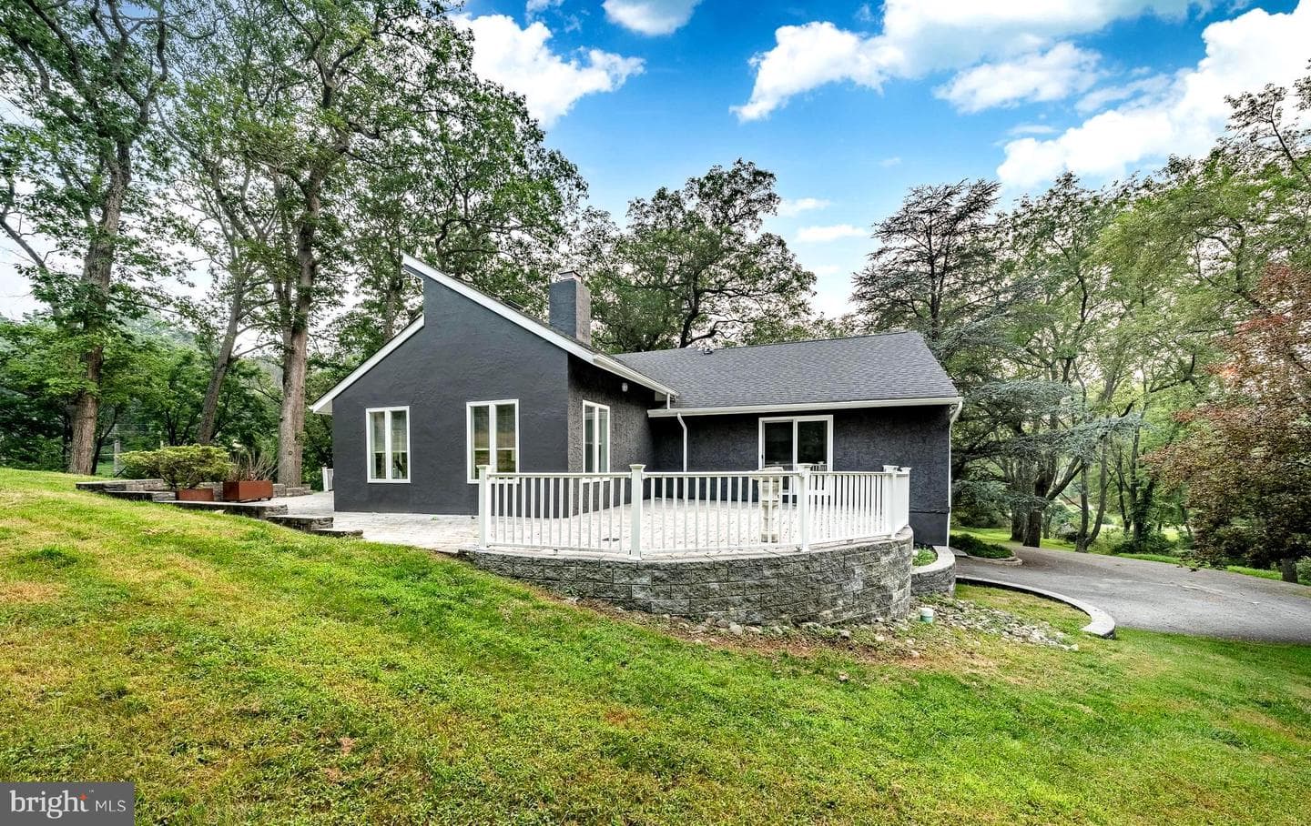 145 Sunset Hollow Road photo 68