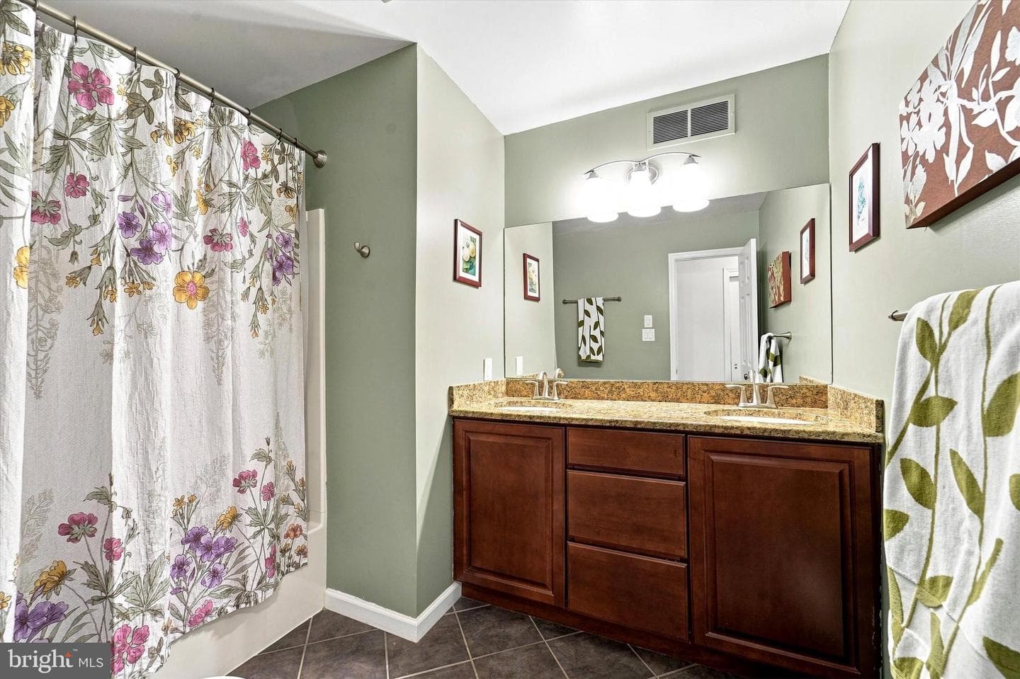 6 Joanna Drive photo 11