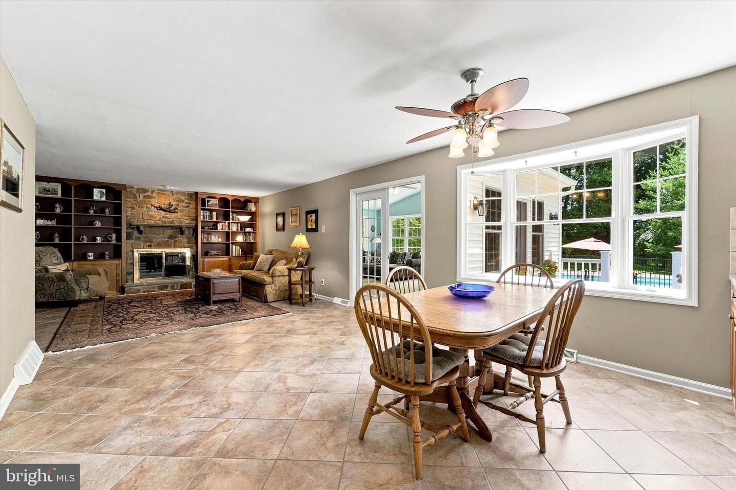 6 Joanna Drive photo 28