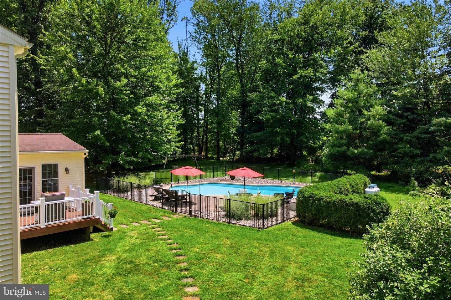 6 Joanna Drive photo 39