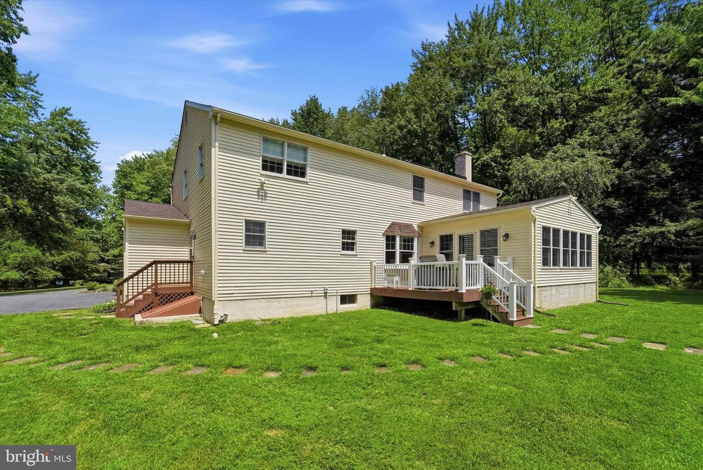 6 Joanna Drive photo 8