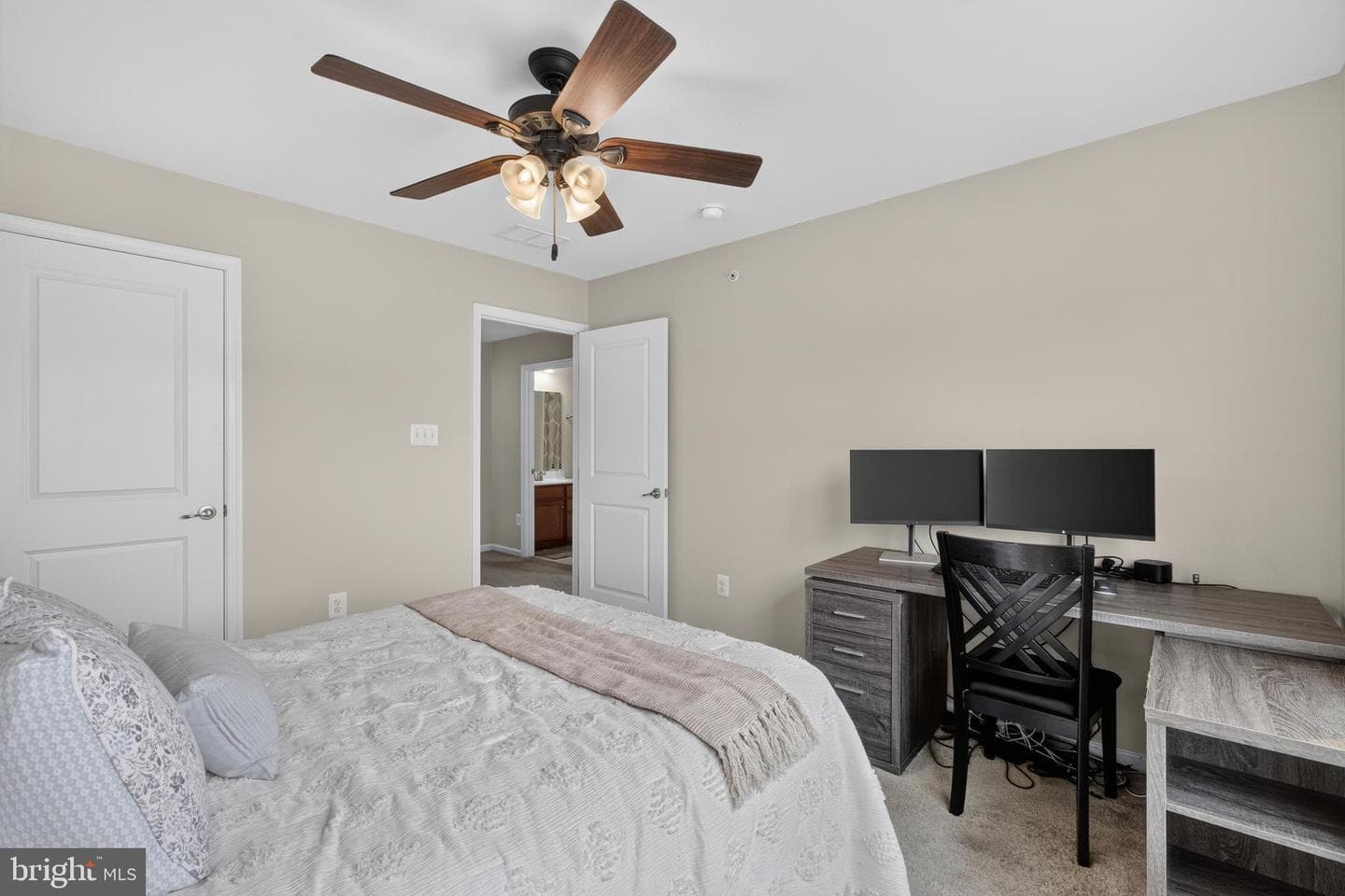 1259 Derry Lane photo 19