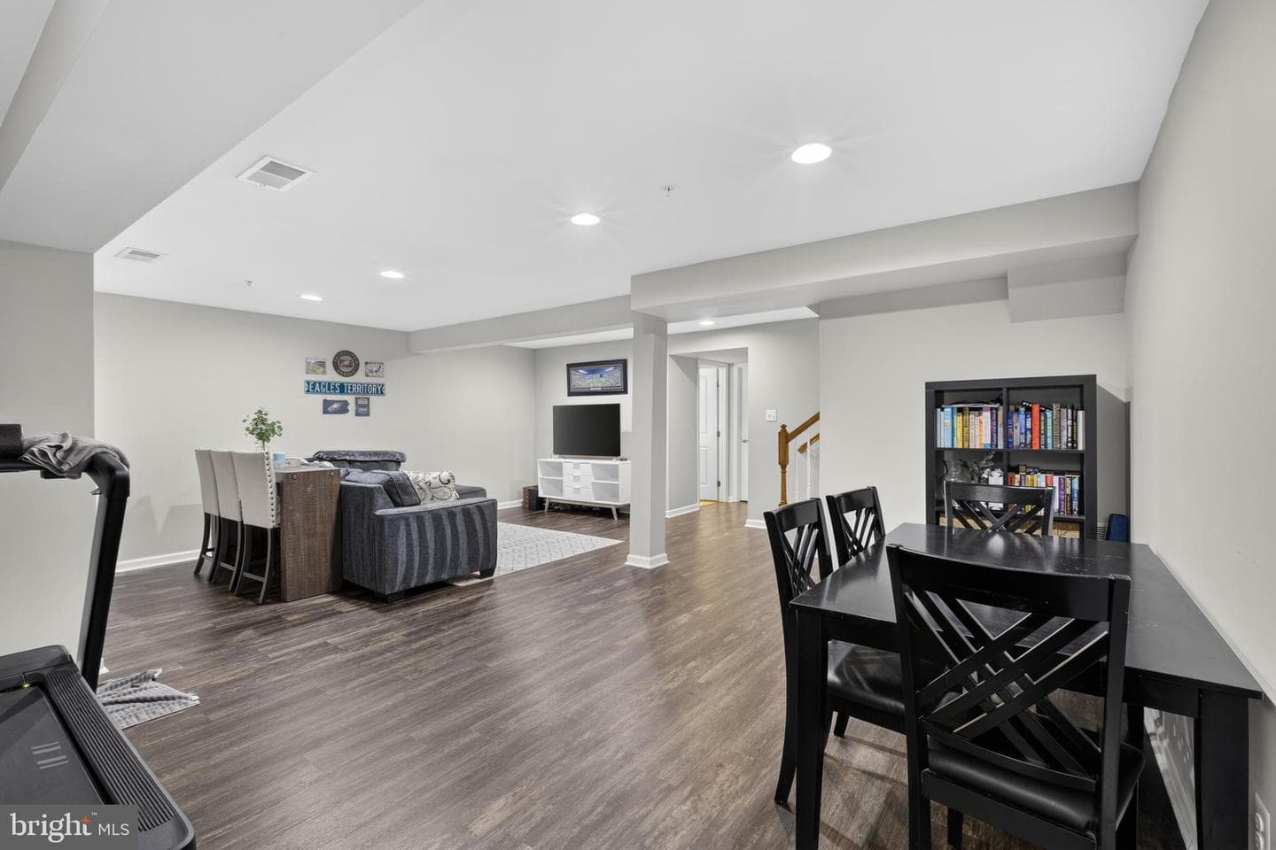 1259 Derry Lane photo 23