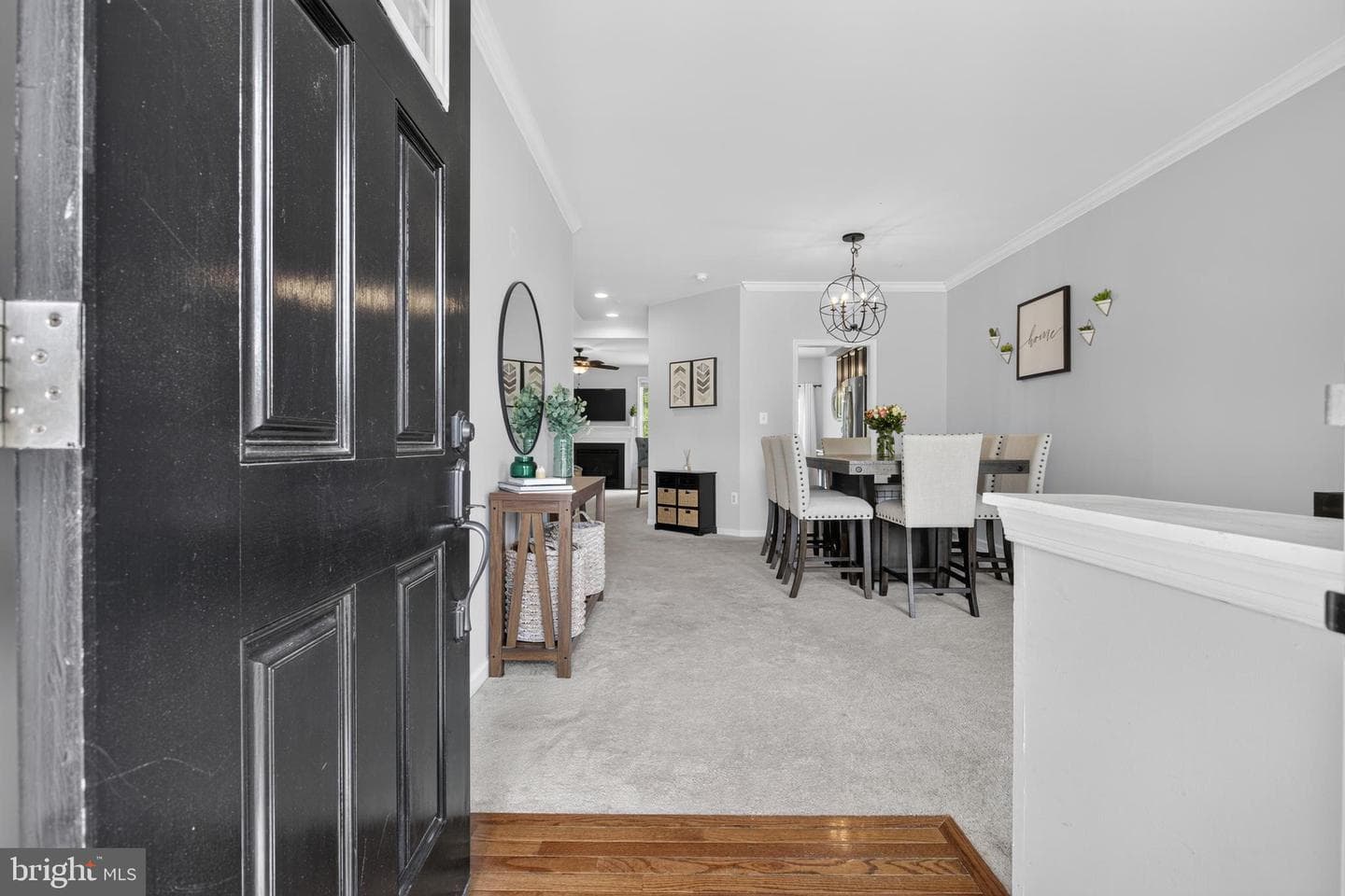 1259 Derry Lane photo 3