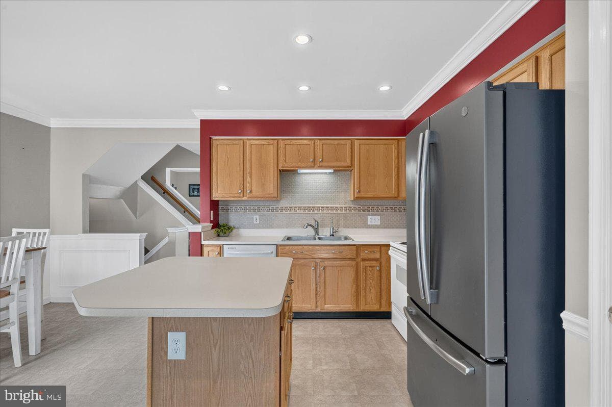 210 Fox Trail #109 photo 19