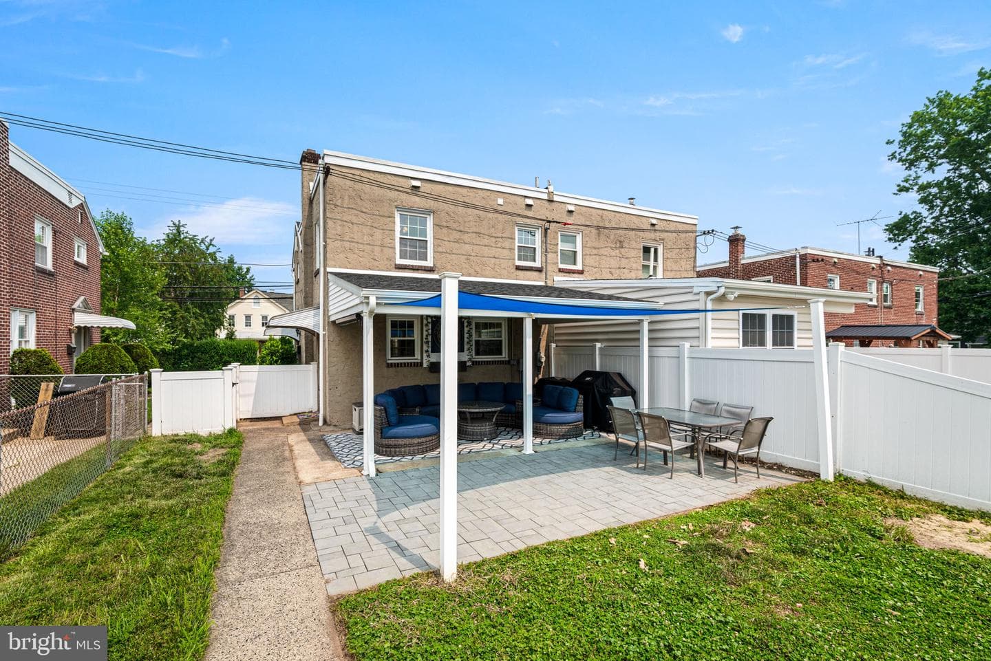 1006 W Bridge Street photo 27