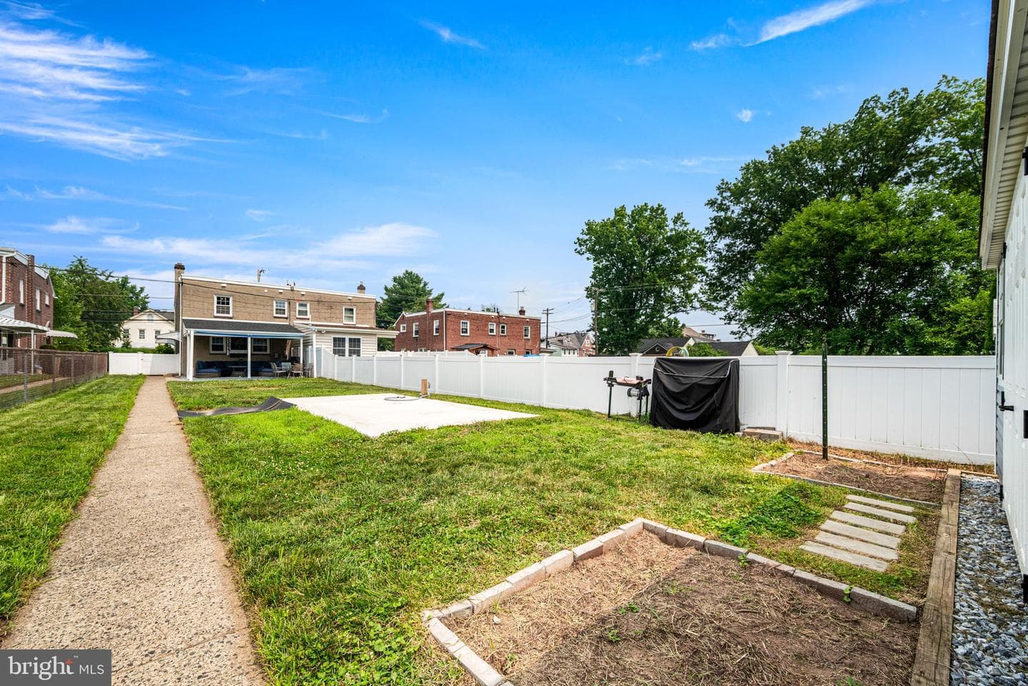 1006 W Bridge Street photo 33