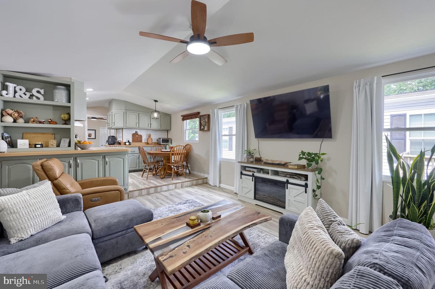 24 Highland Ct. photo 8