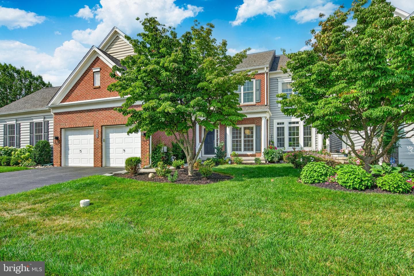 327 S Caldwell Circle photo 2