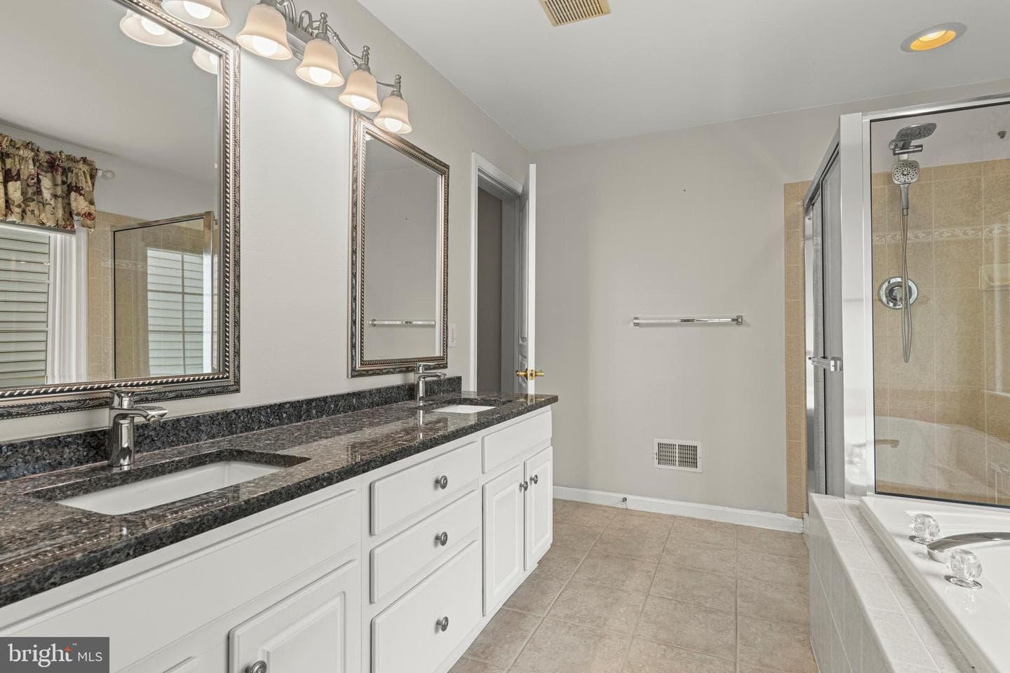 213 Katsura Drive photo 35