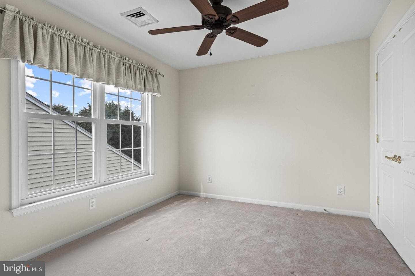 213 Katsura Drive photo 40