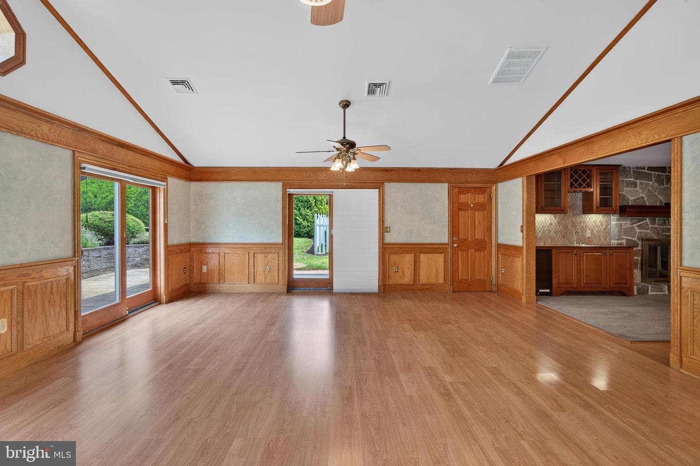 15 Crestview Road photo 17