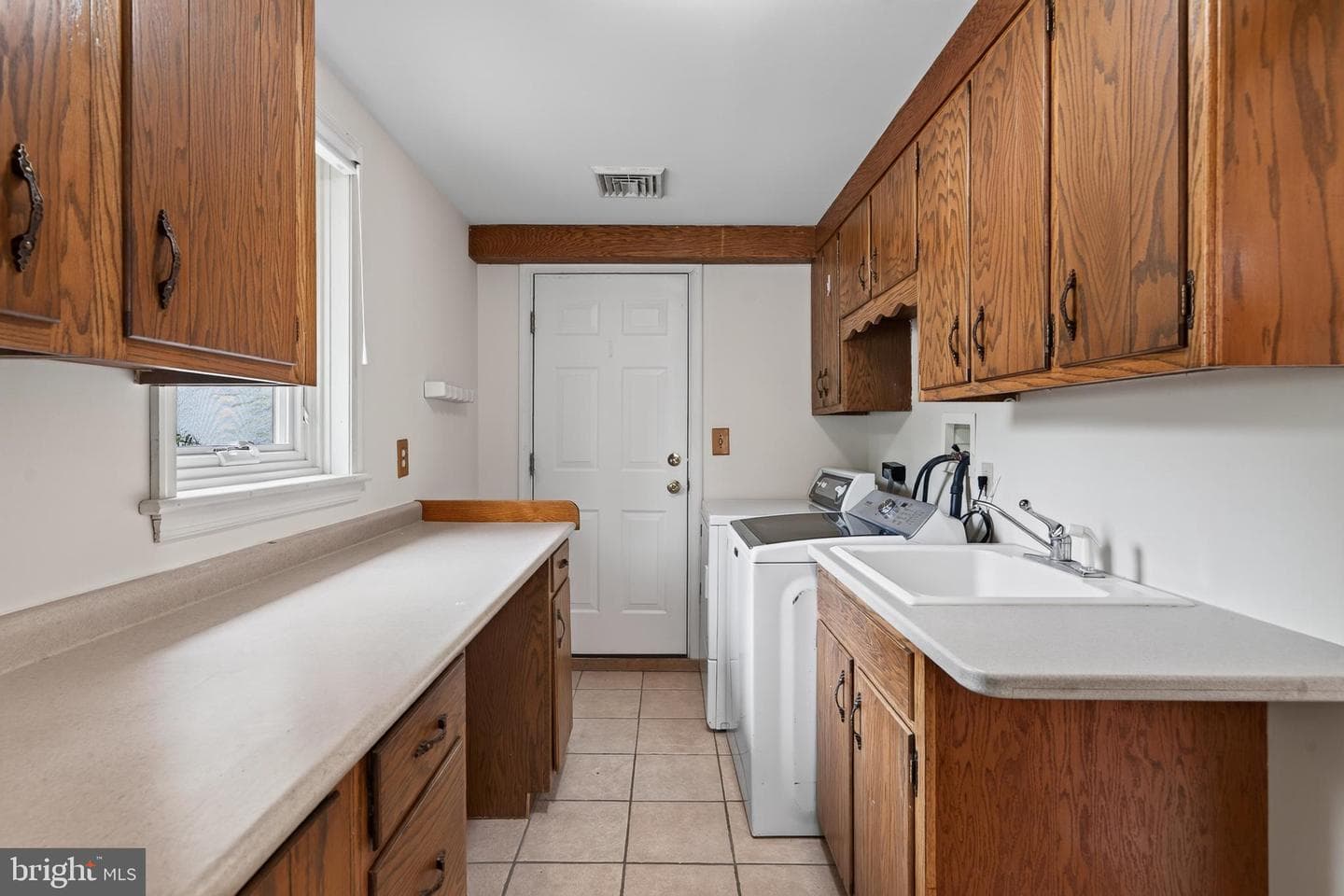 15 Crestview Road photo 26
