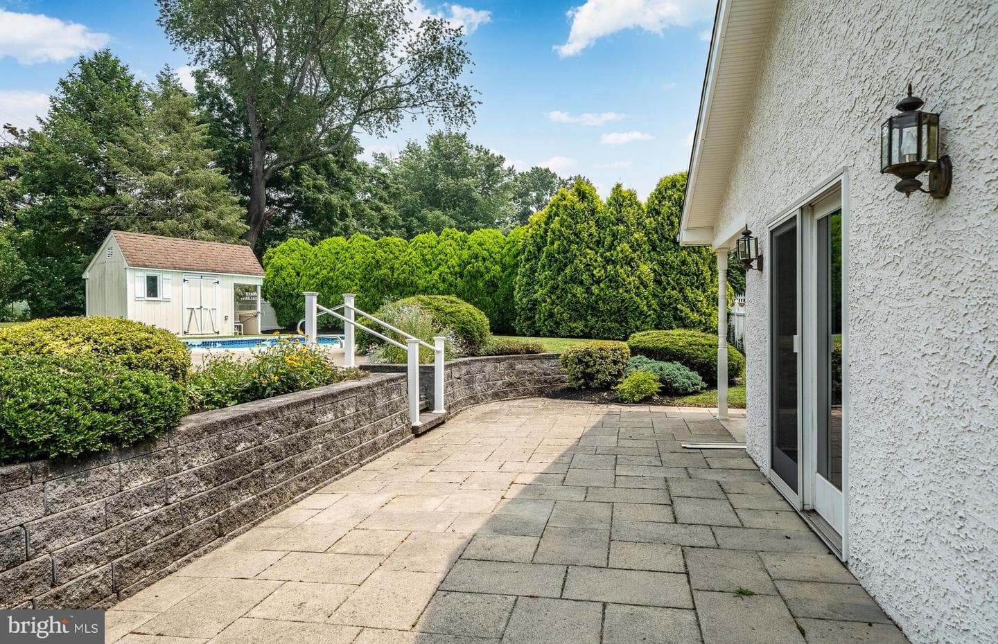 15 Crestview Road photo 47