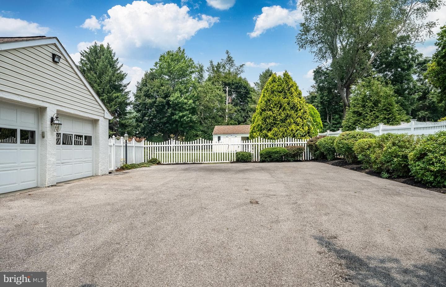 15 Crestview Road photo 52