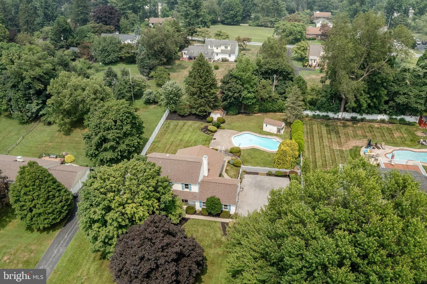 15 Crestview Road photo 54