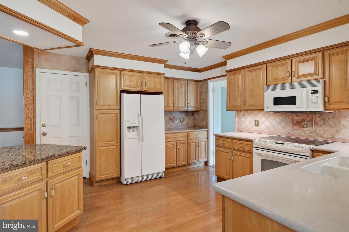15 Crestview Road photo 9