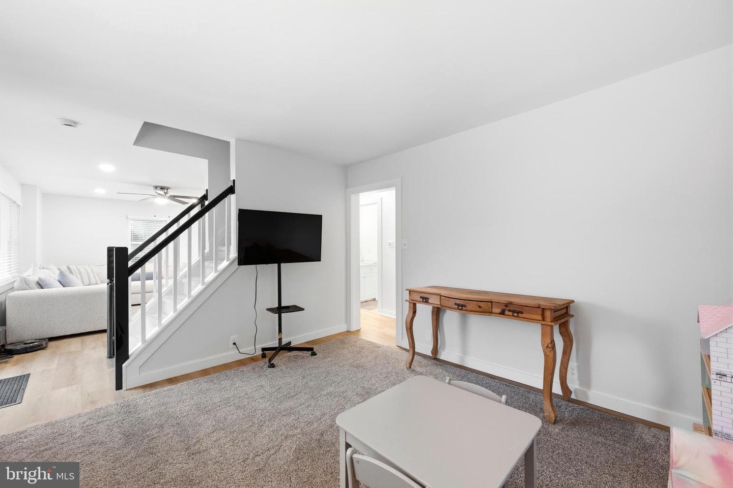 207 Seal Lane photo 12