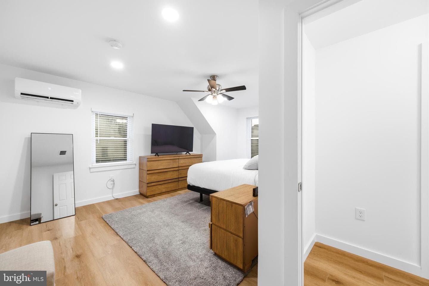 207 Seal Lane photo 27