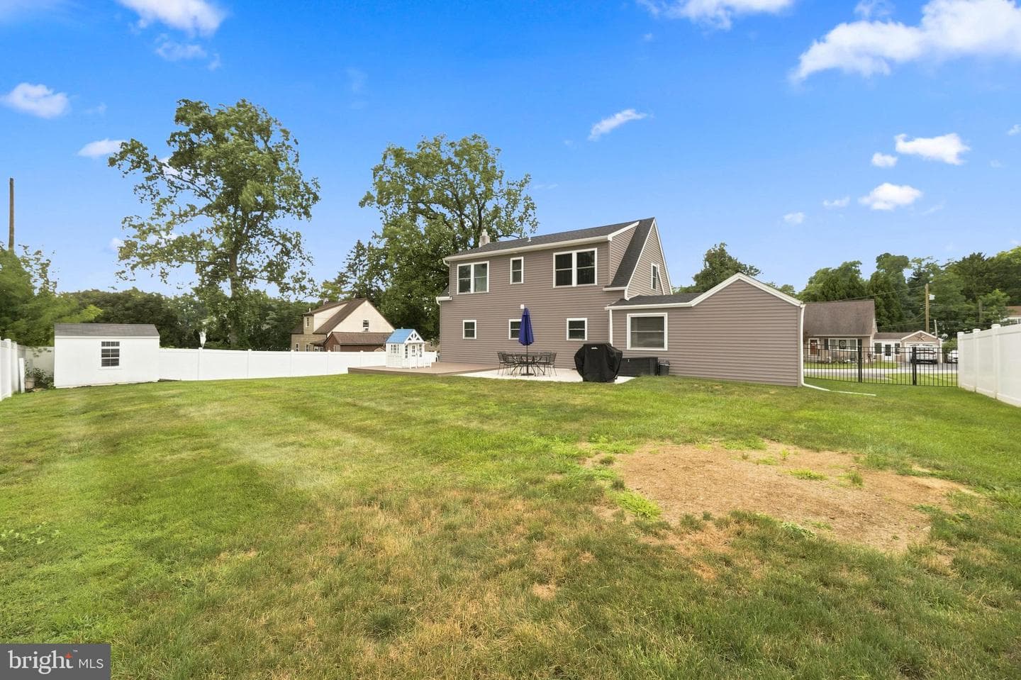207 Seal Lane photo 35