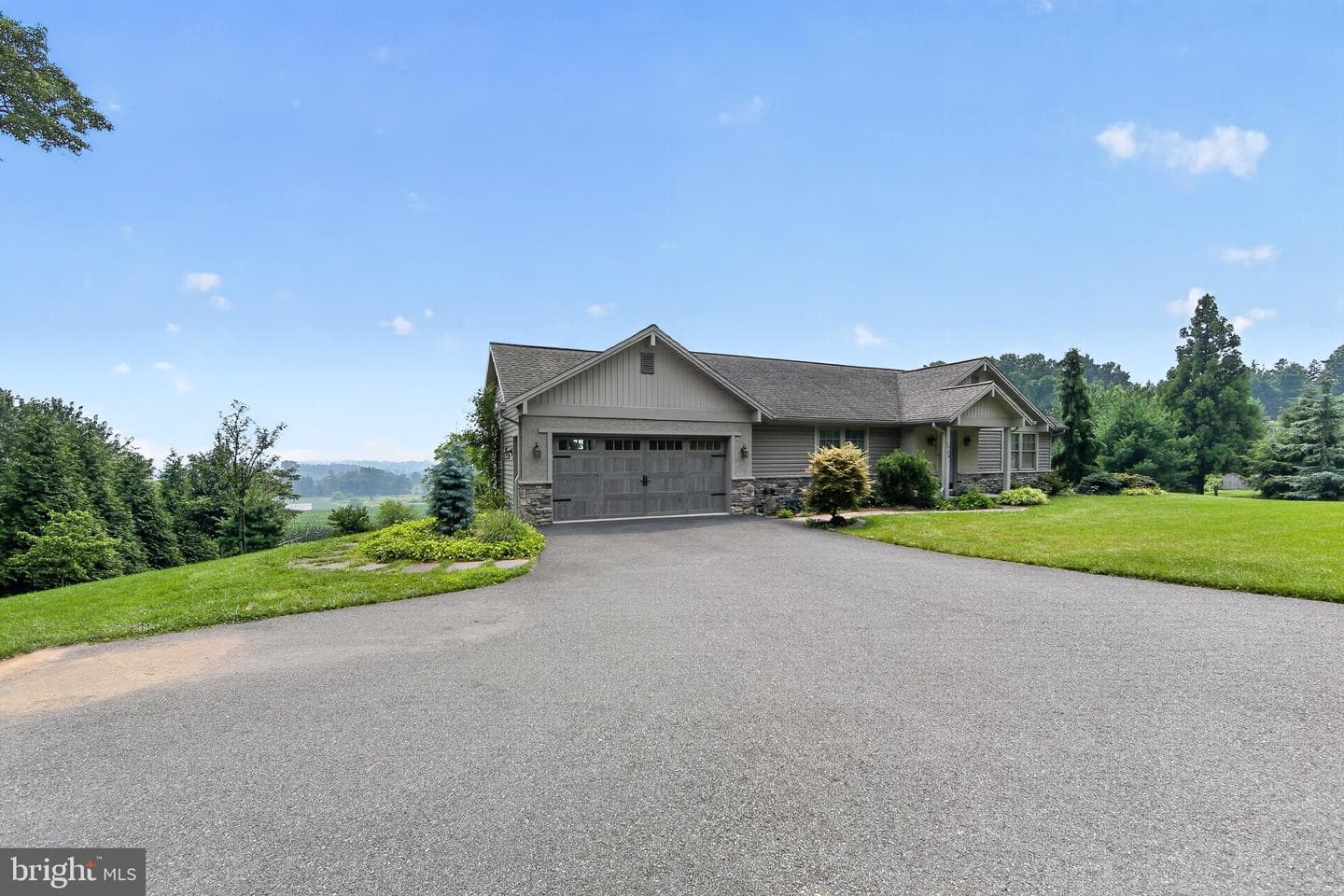 1720 Reservoir Road photo 2
