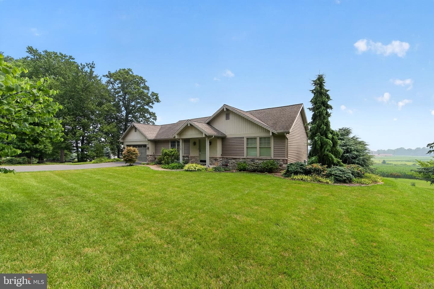 1720 Reservoir Road photo 4