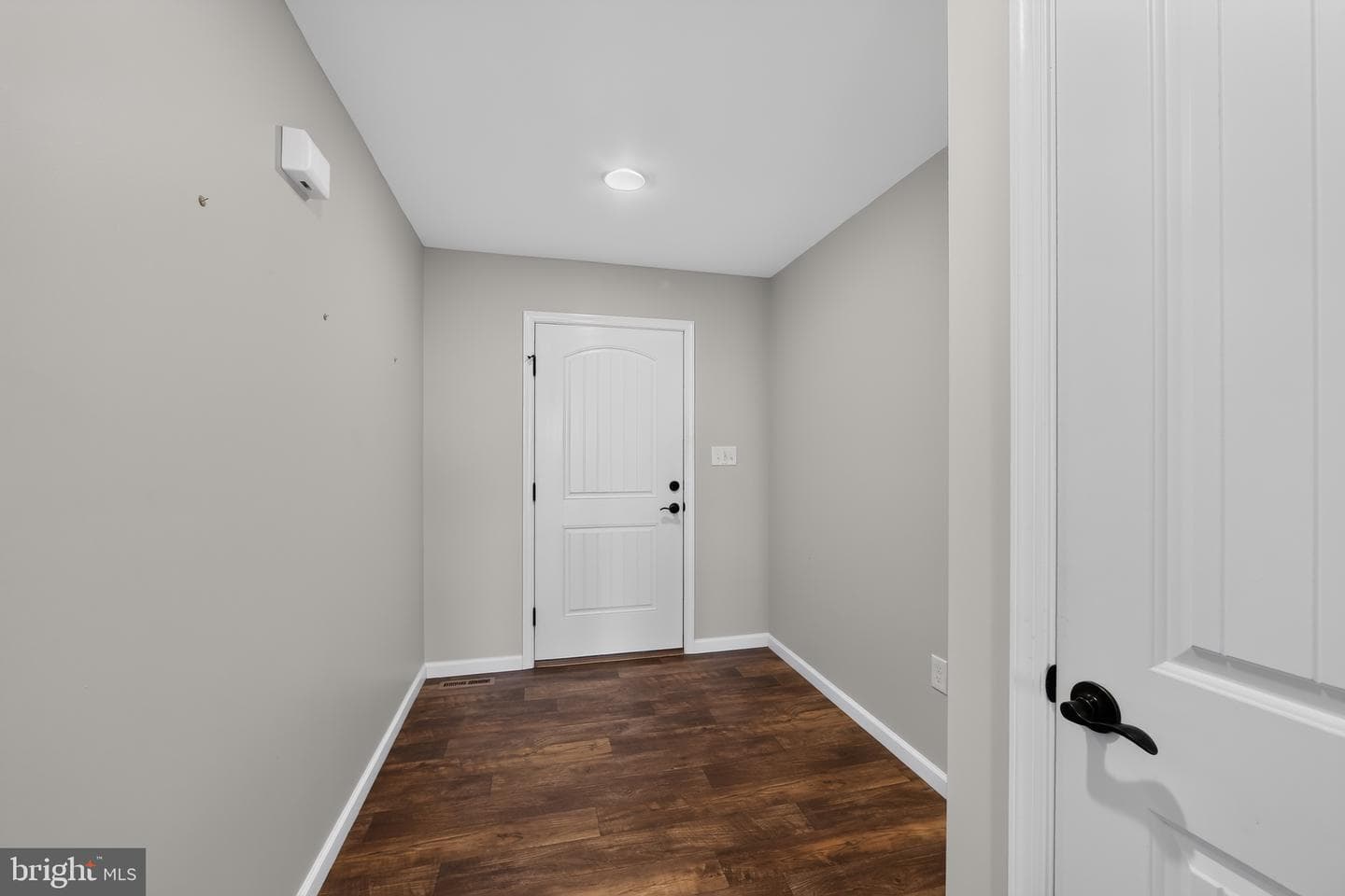 1720 Reservoir Road photo 5