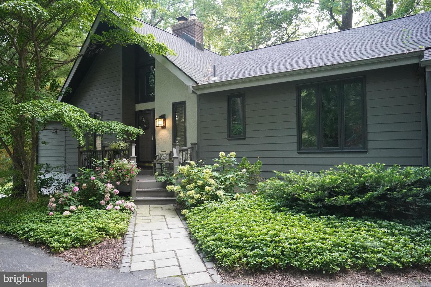 433 Homestead Road photo 5