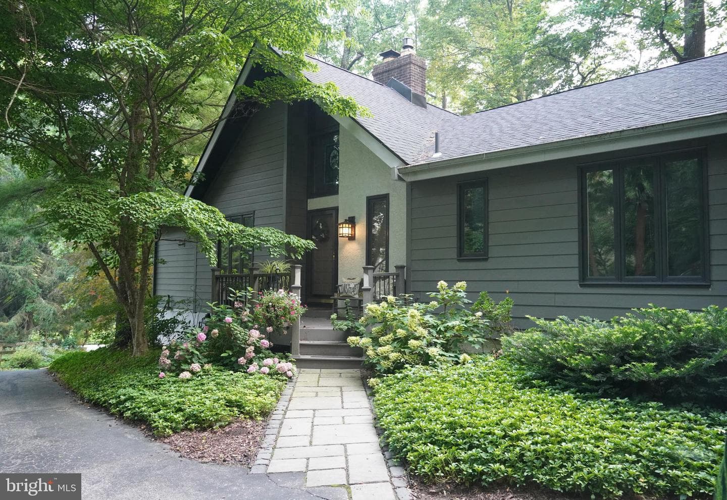 433 Homestead Road photo 7