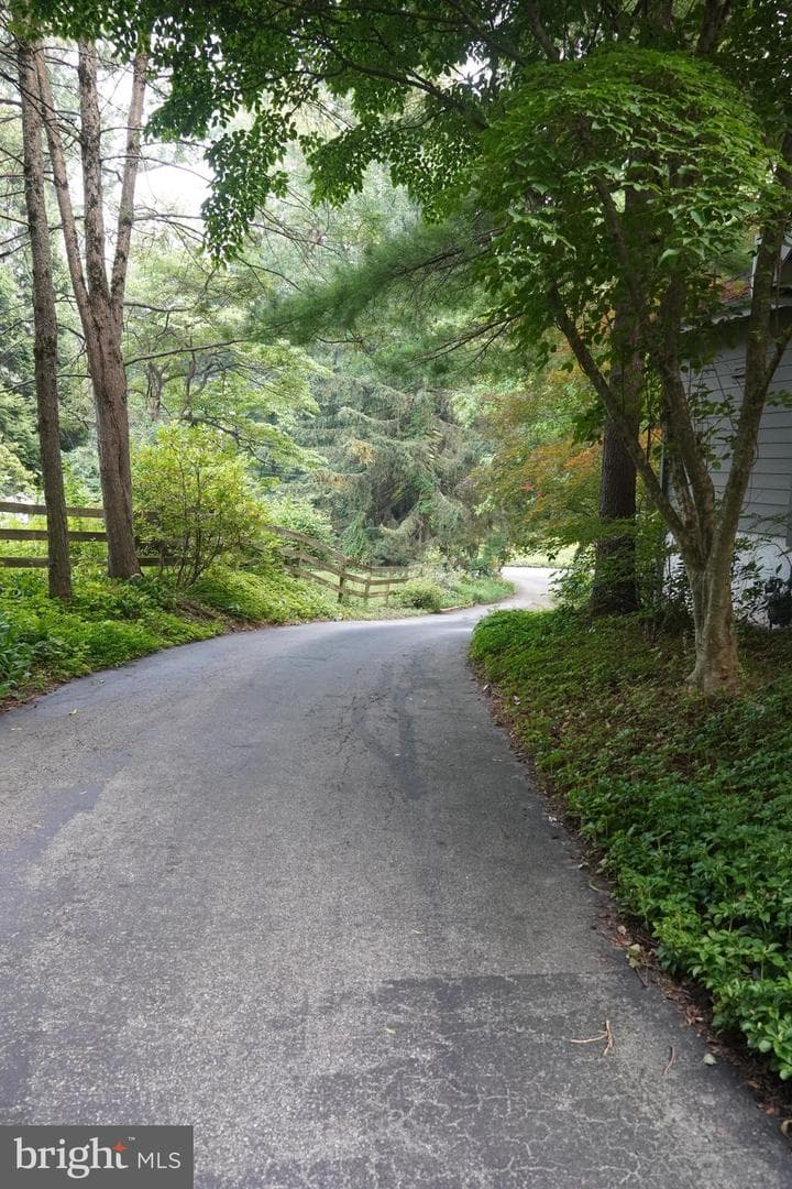 433 Homestead Road photo 9
