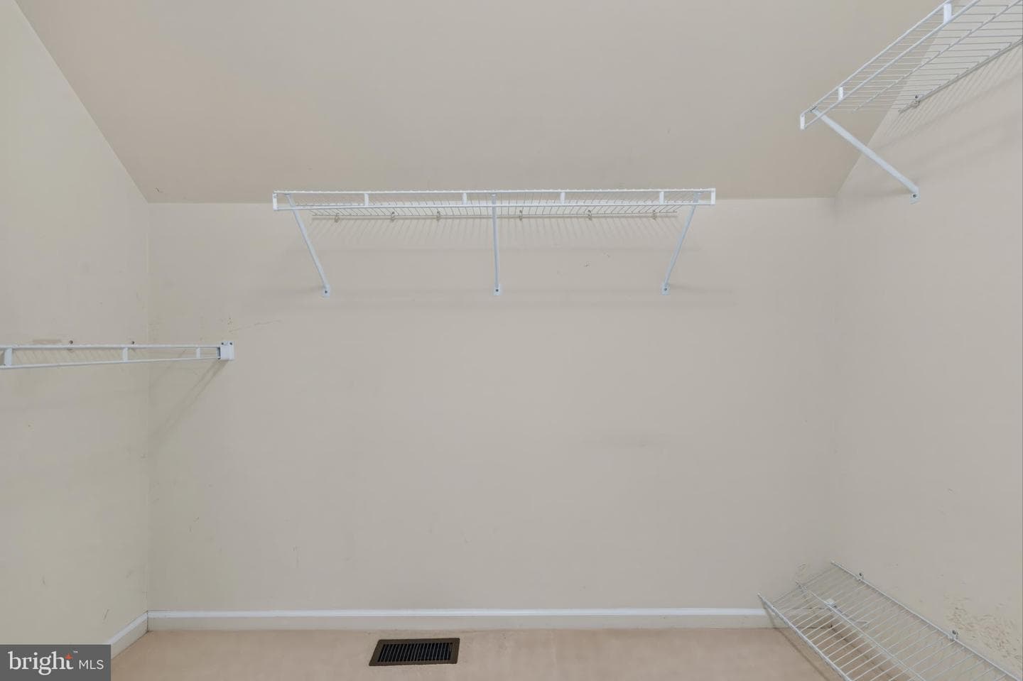 424 Buttonwood Road photo 34