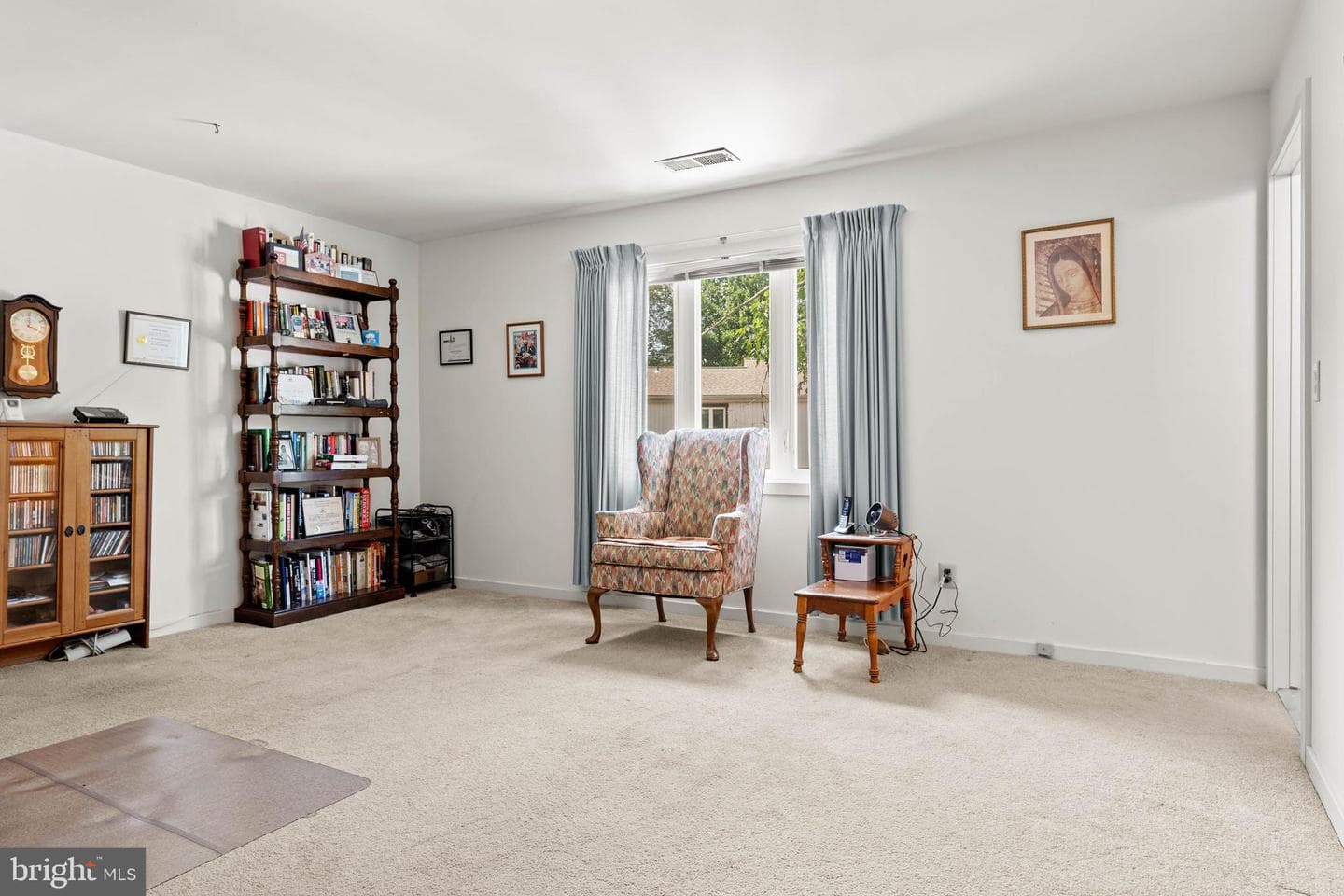 350 Devon Way photo 26