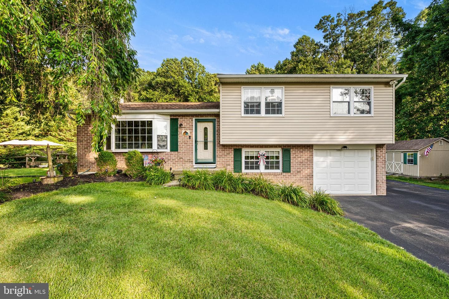 104 Baldwin Road photo 1
