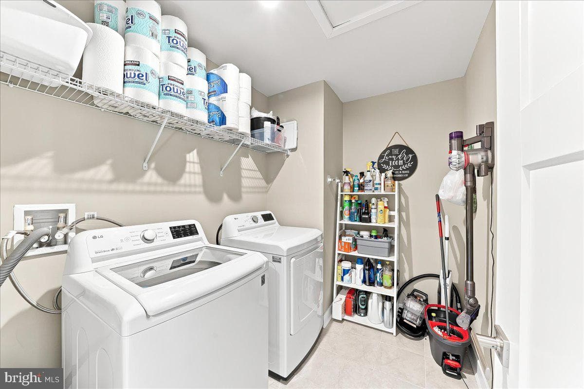 1200 Benjamin Drive photo 23