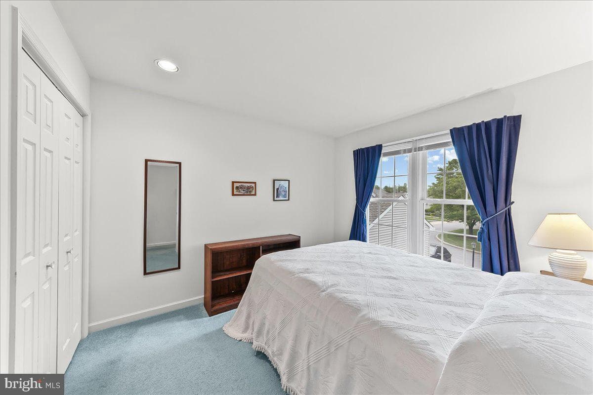 402 Sumner Way photo 25