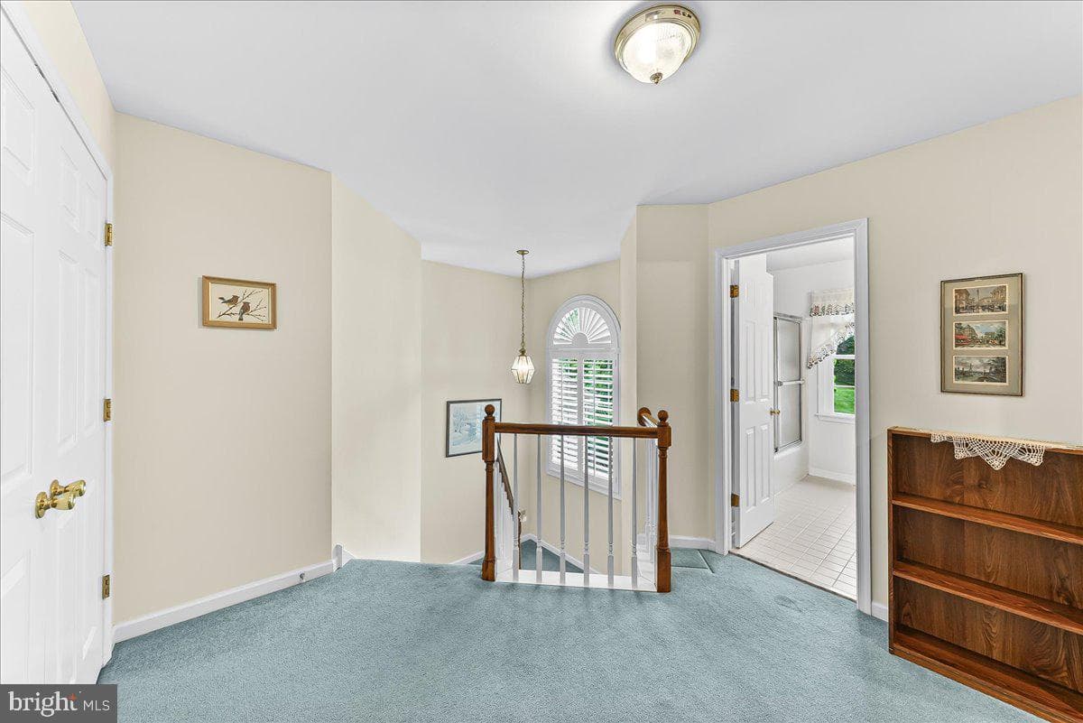 402 Sumner Way photo 27