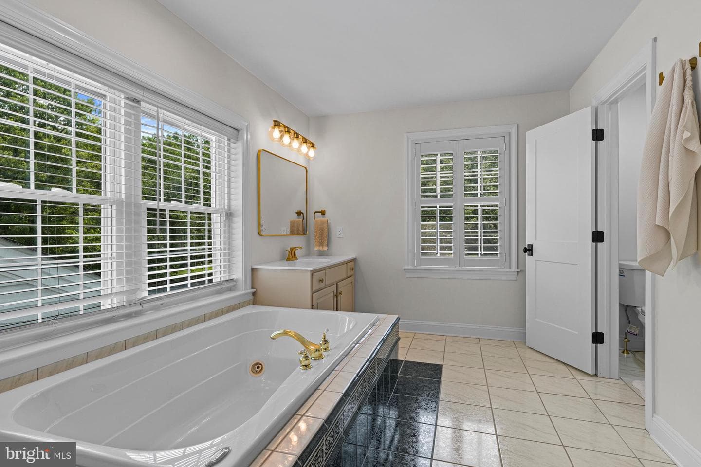 995 Baneswood Drive photo 33