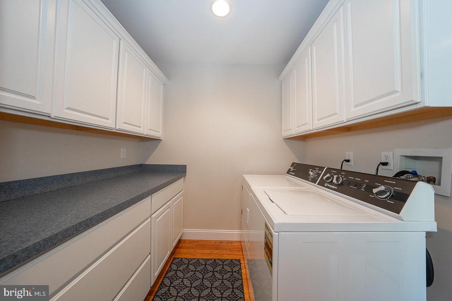 614 Thorncroft Drive photo 23