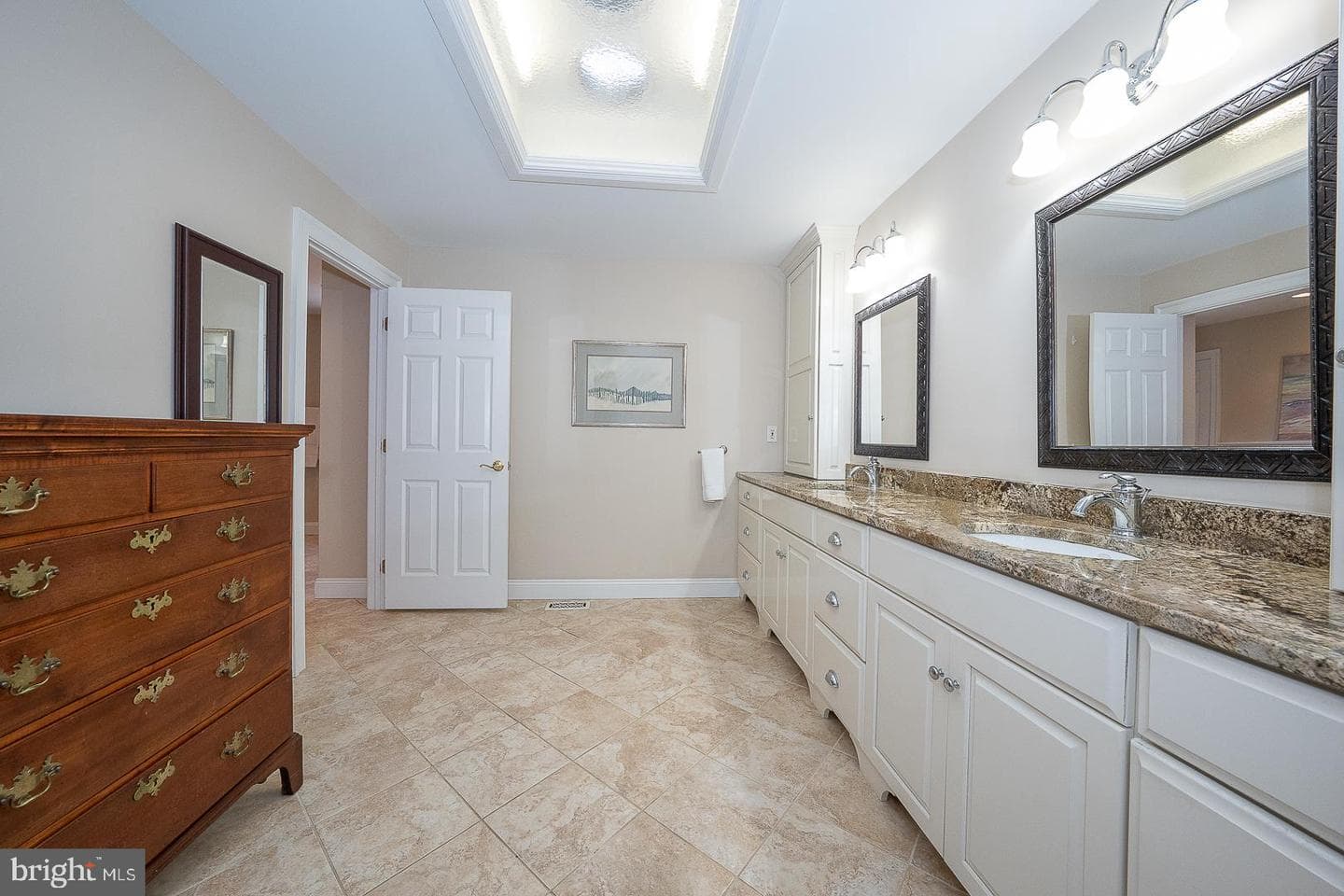 614 Thorncroft Drive photo 28