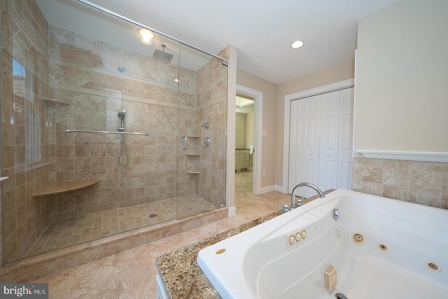 614 Thorncroft Drive photo 30