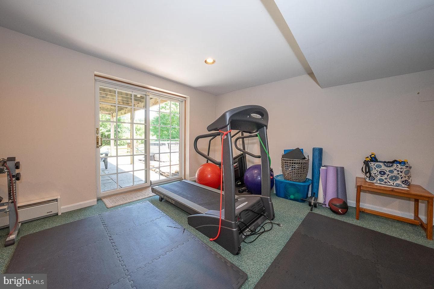 614 Thorncroft Drive photo 42