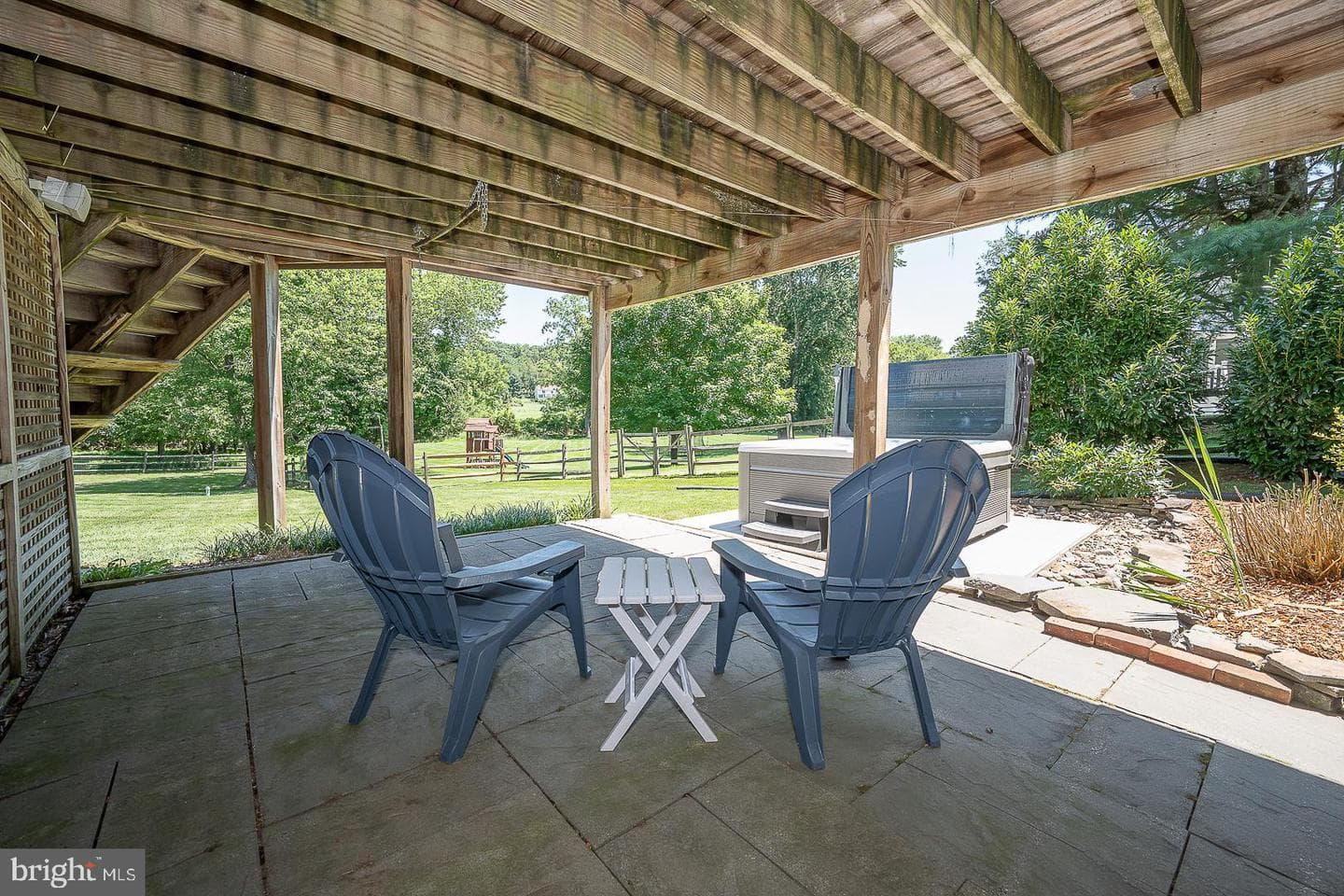 614 Thorncroft Drive photo 48