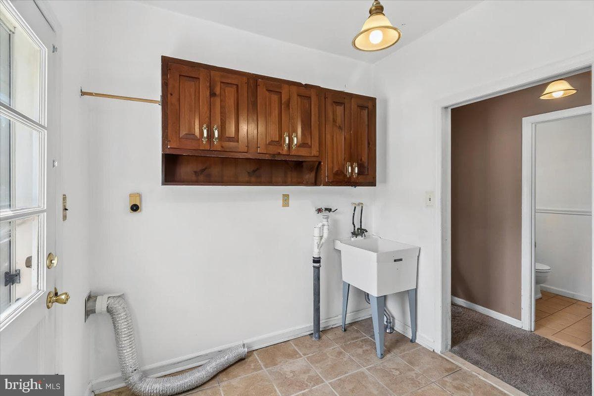 1532 Anne Drive photo 29