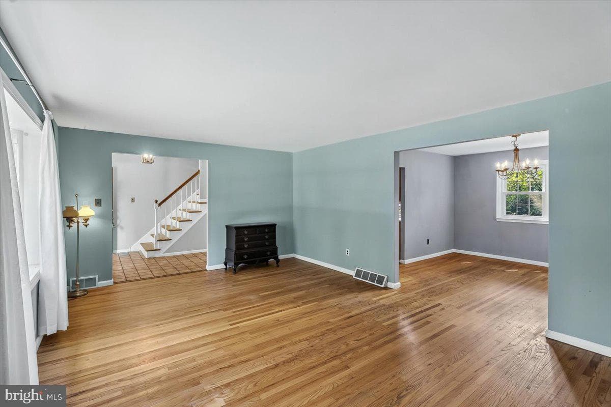 1532 Anne Drive photo 6