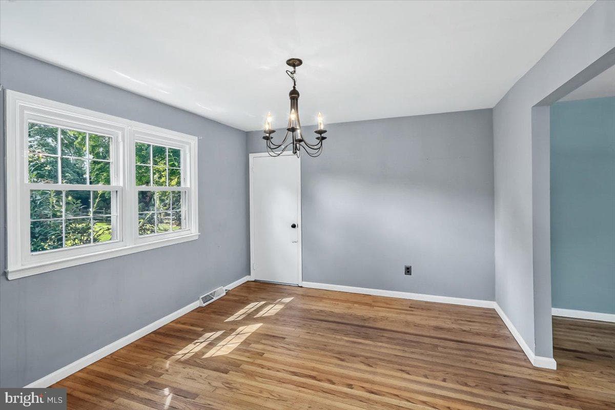 1532 Anne Drive photo 8