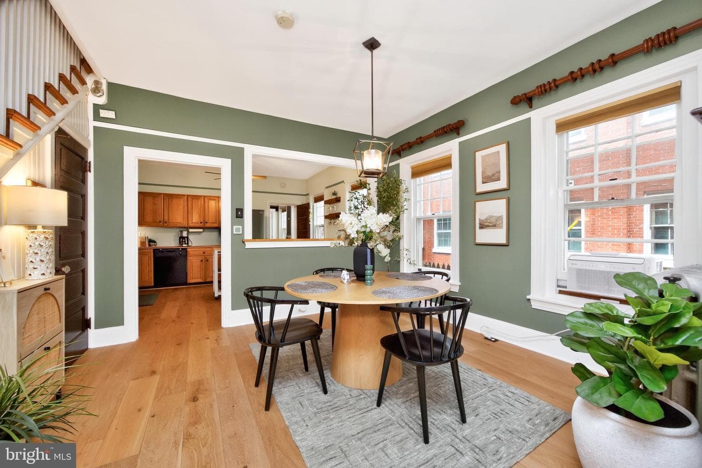 20 W Barnard Street photo 10