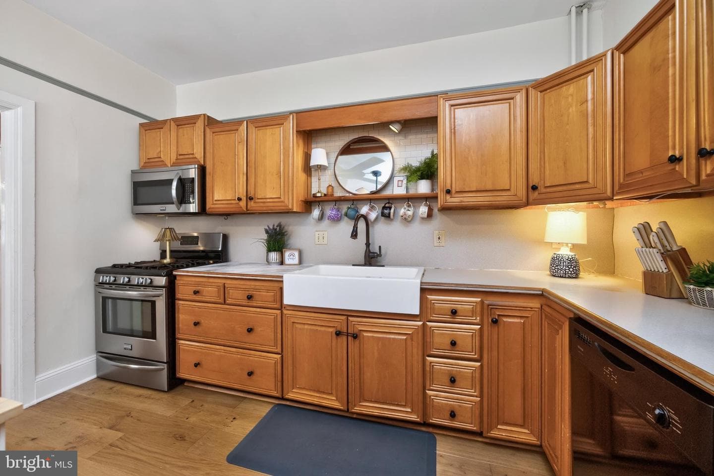 20 W Barnard Street photo 18